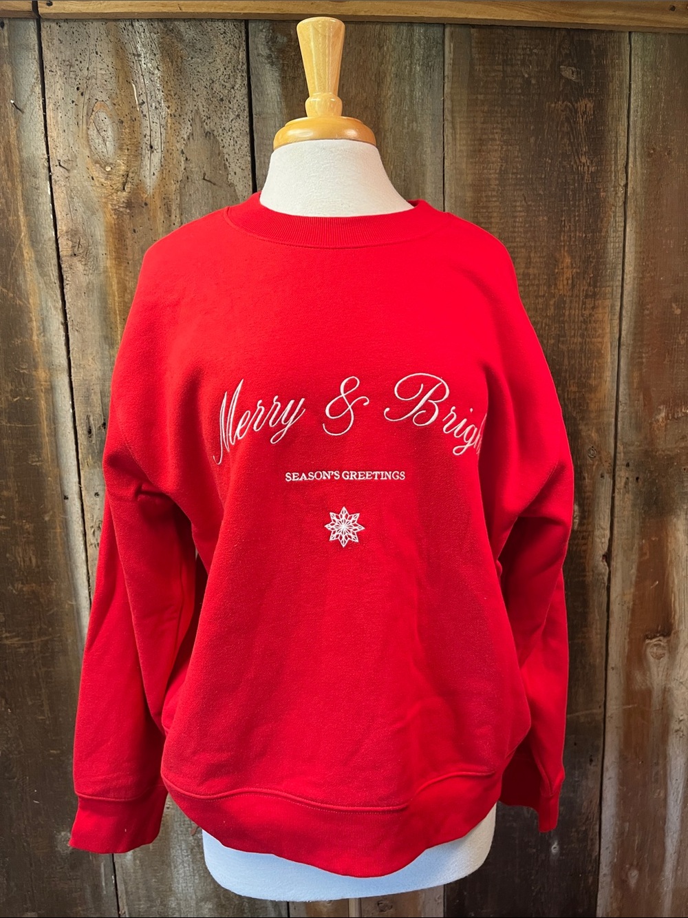 Universal Thread Red 'Merry & Bright' Embroidered Crewneck Sweatshirt